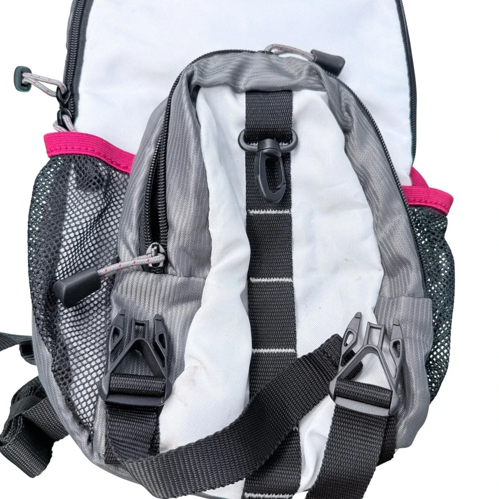 Outdoor Products Hydration Backpack Men OS White Gray Red Hiking Trail Pack 2 L